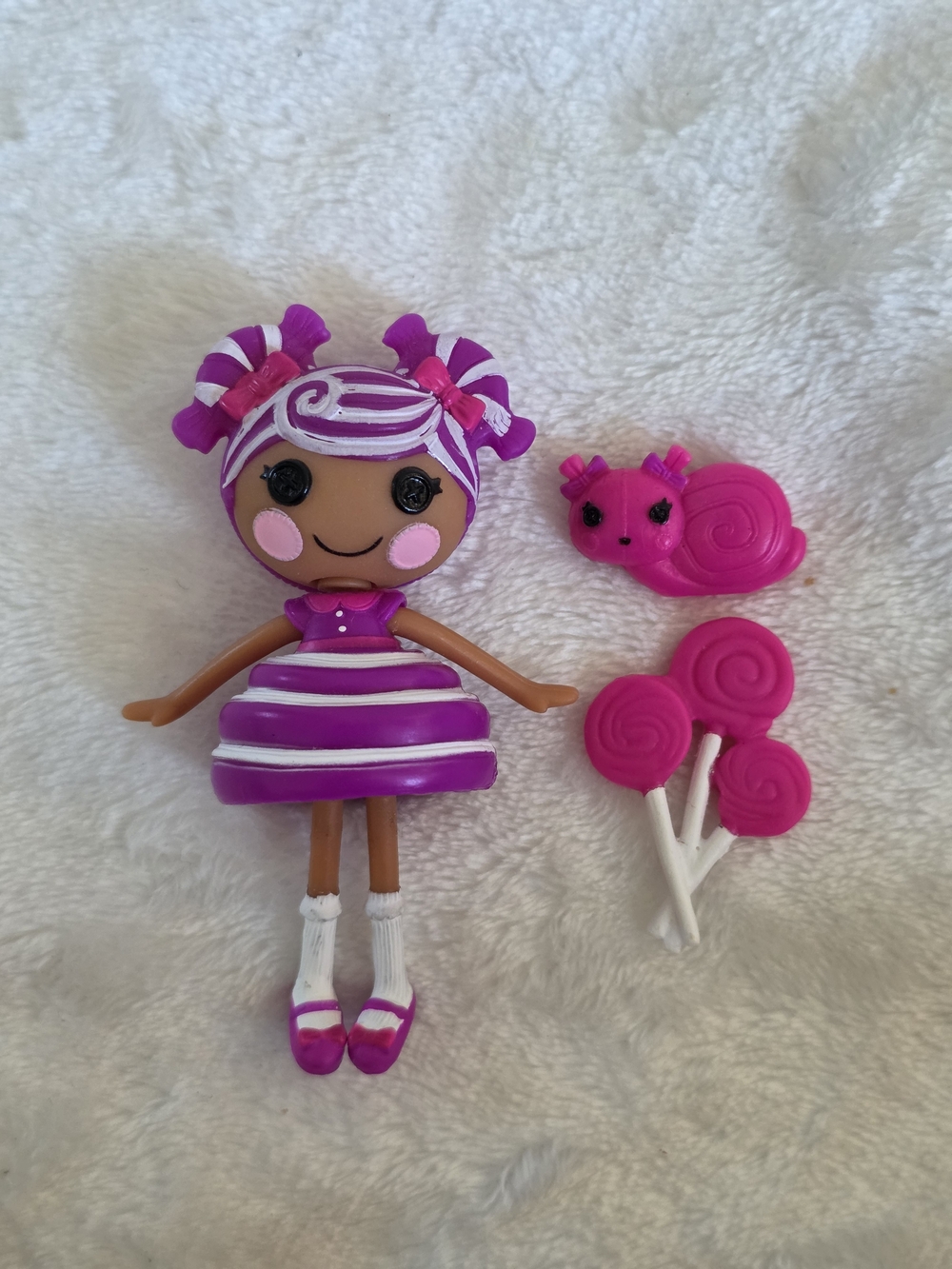 VTG Lalaloopsy Mini Grapevine Stripes Sugary Sweet Collection Doll w/ Pet Snail